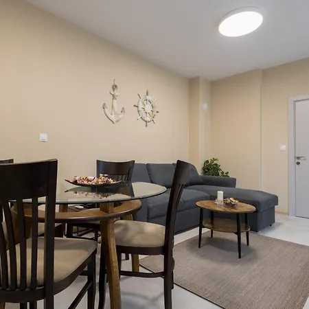 хоризонт Apartman *