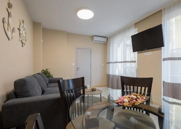 хоризонт Apartman *